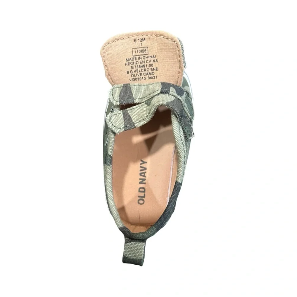Old Navy Unisex Double-Strap Camo Sneakers for Baby